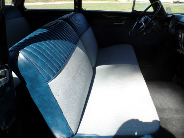 1953 Blue Ford Fairlane Coupe