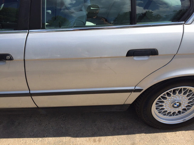 1994 Silver BMW 5-Series Sedan