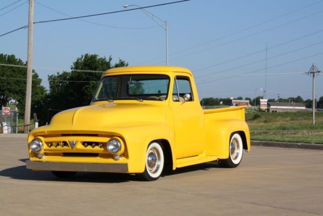 1953 Ford F-100