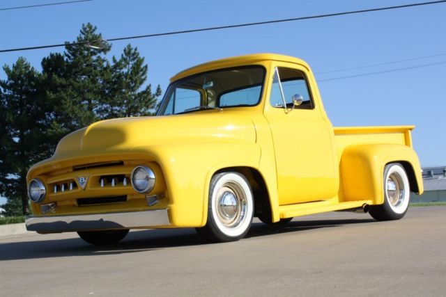 1953 Ford F-100