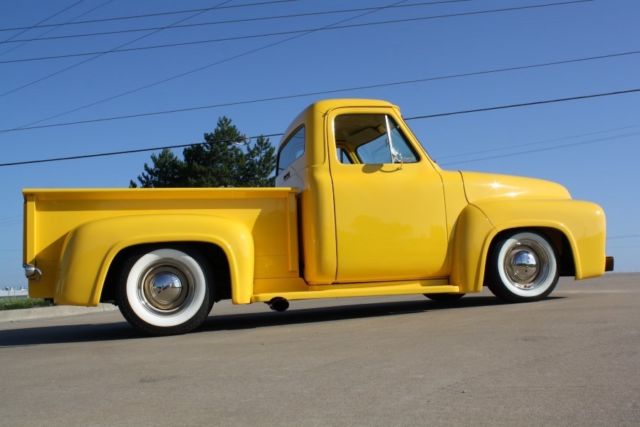 1953 Ford F-100