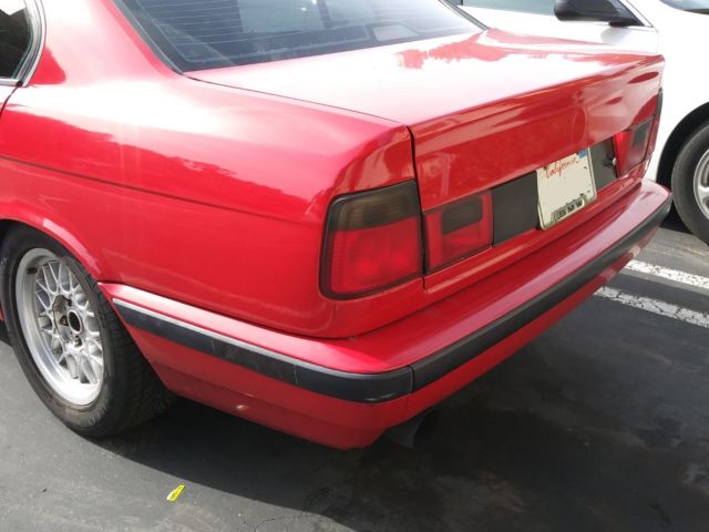 1989 Red BMW 5-Series Sedan