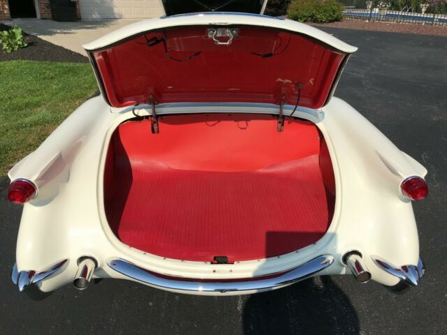 1954 Polo White Chevrolet Corvette Convertible