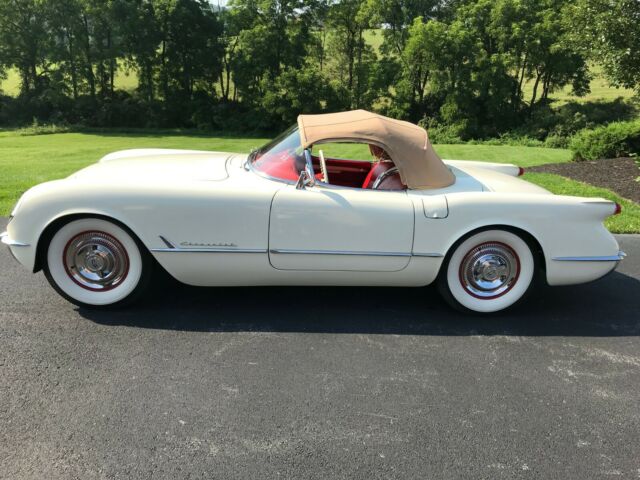 1954 Polo White Chevrolet Corvette Convertible