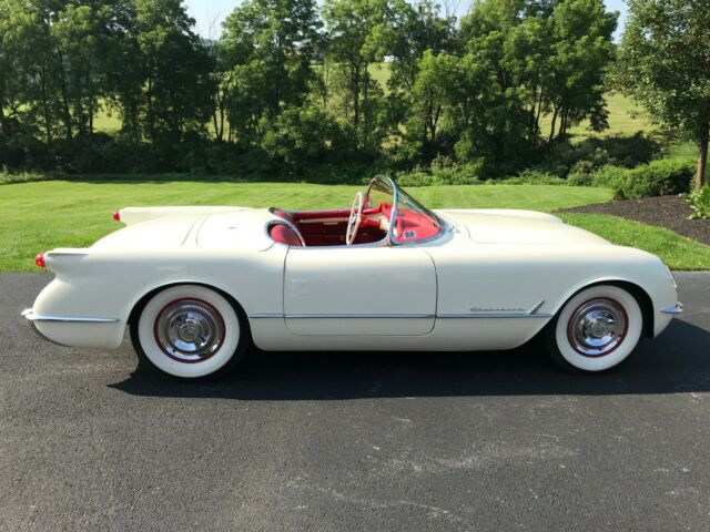 1954 Polo White Chevrolet Corvette Convertible