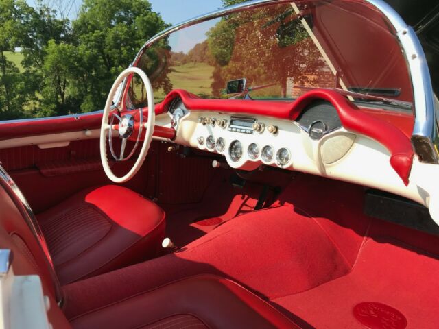 1954 Polo White Chevrolet Corvette Convertible