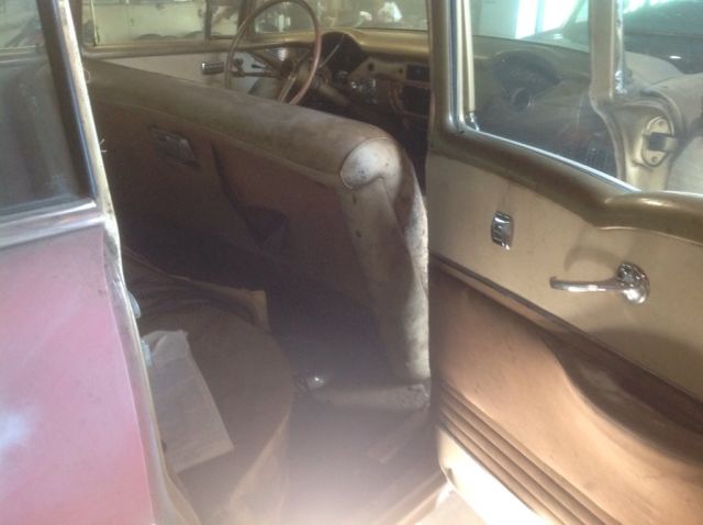 1955 Gold Chevrolet Bel Air/150/210 Sedan