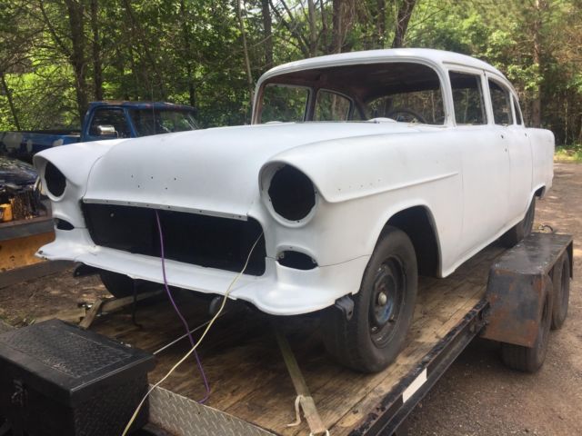 1955 primer Chevrolet Bel Air/150/210 Sedan