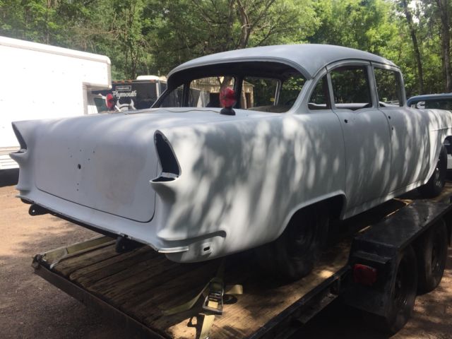 1955 primer Chevrolet Bel Air/150/210 Sedan