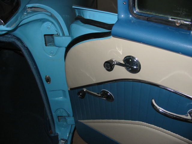 1955 Two-Toned Chevrolet Bel Air/150/210 Wagon