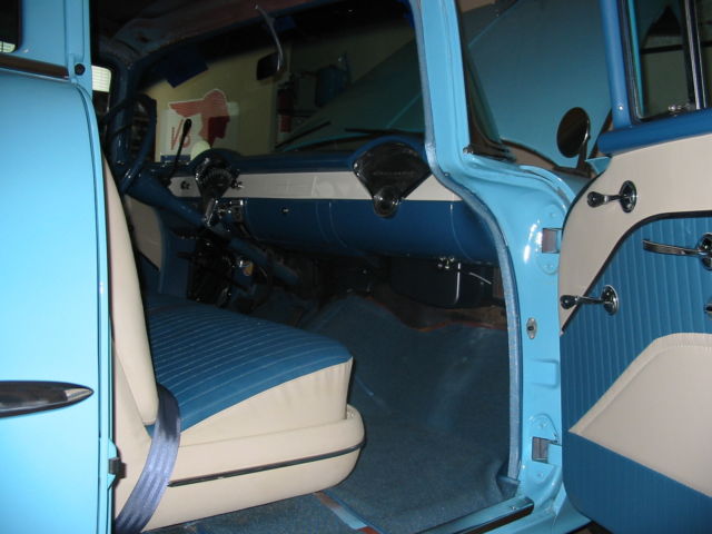 1955 Two-Toned Chevrolet Bel Air/150/210 Wagon