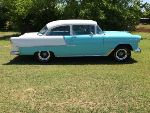 1955 Blue Chevrolet Bel Air/150/210 Sedan