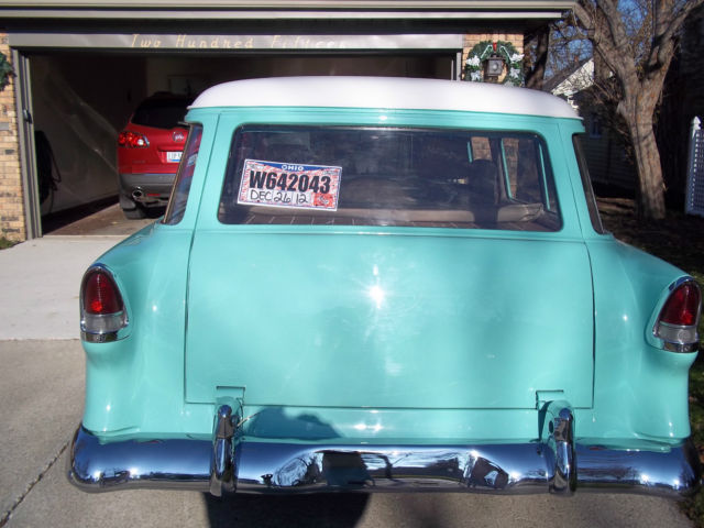 1955 Neptune green & white Chevrolet Bel Air/150/210 Wagon