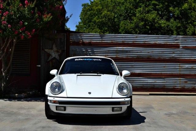 1988 White Porsche 930 Coupe