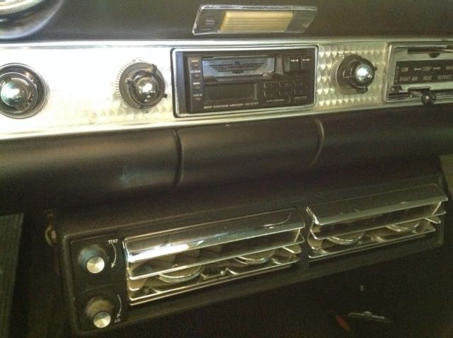 1956 Goldenglow yellow Ford Thunderbird 40A