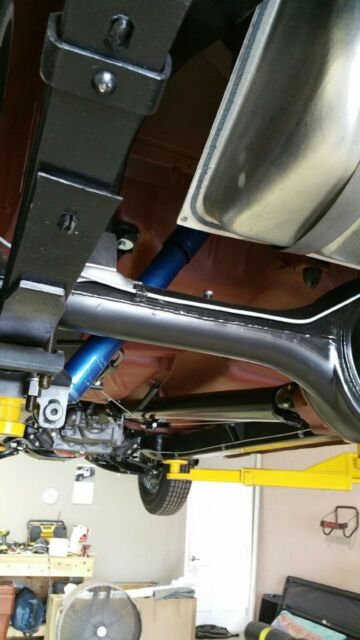 1956 CROCUS YELLOW / ONYX BLACK Chevrolet Nomad NOMAD