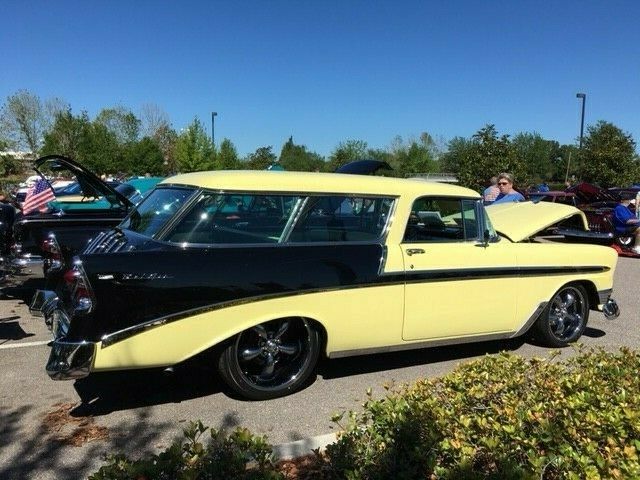 1956 CROCUS YELLOW / ONYX BLACK Chevrolet Nomad NOMAD