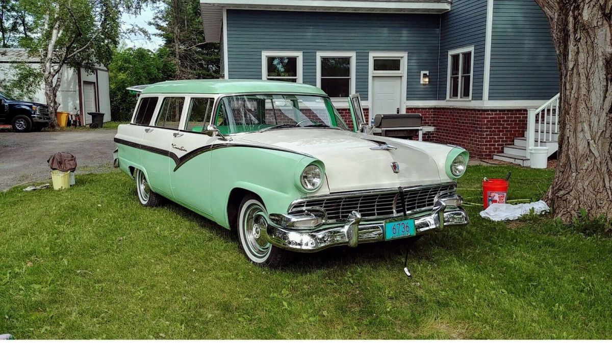 1956 Wite/Green Ford Country Sedan 8 Passenger Wagon Wagon
