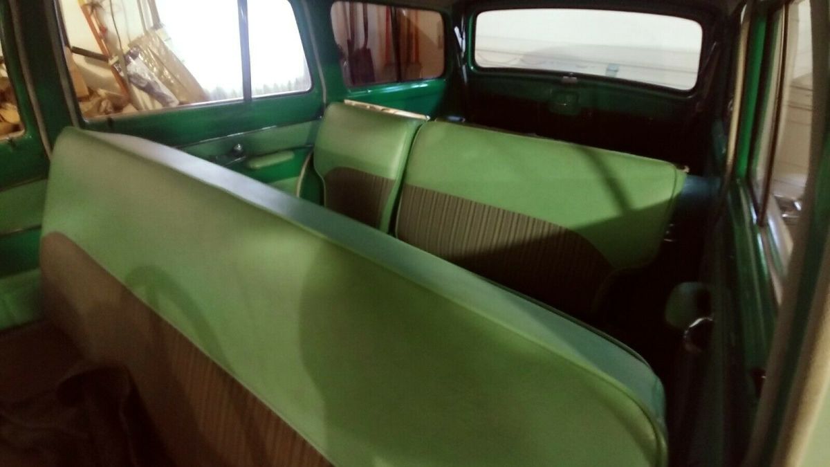 1956 Wite/Green Ford Country Sedan 8 Passenger Wagon Wagon