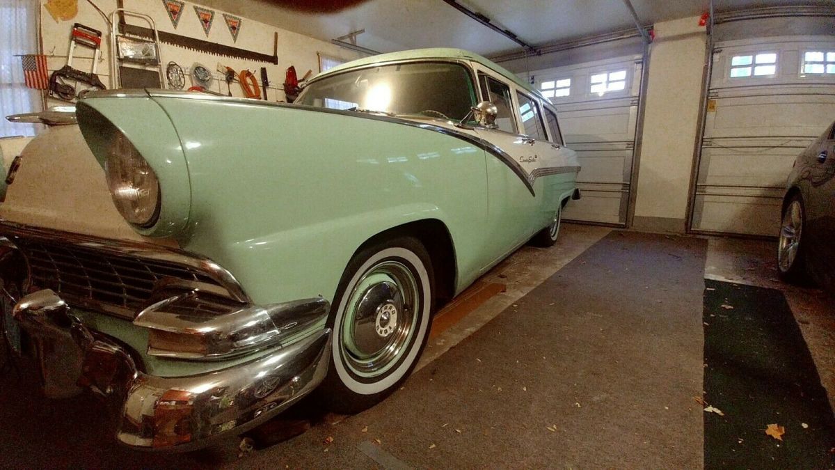 1956 Wite/Green Ford Country Sedan 8 Passenger Wagon Wagon