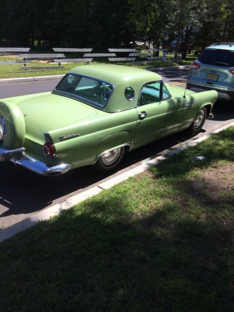 1956 Ford Thunderbird