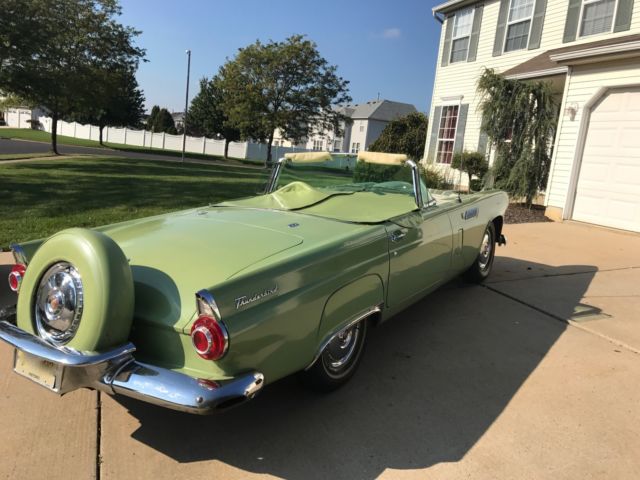 1956 Ford Thunderbird