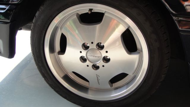 1987 Blue Mercedes-Benz 500-Series Coupe