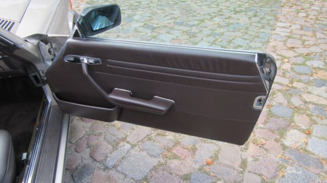 1987 Silver Mercedes-Benz SL-Class Convertible