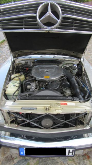 1987 Silver Mercedes-Benz SL-Class Convertible