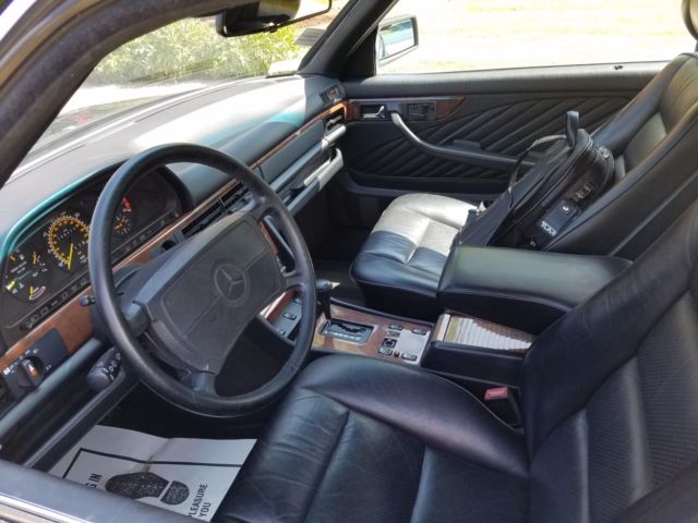 1989 Black Mercedes-Benz 500-Series Coupe