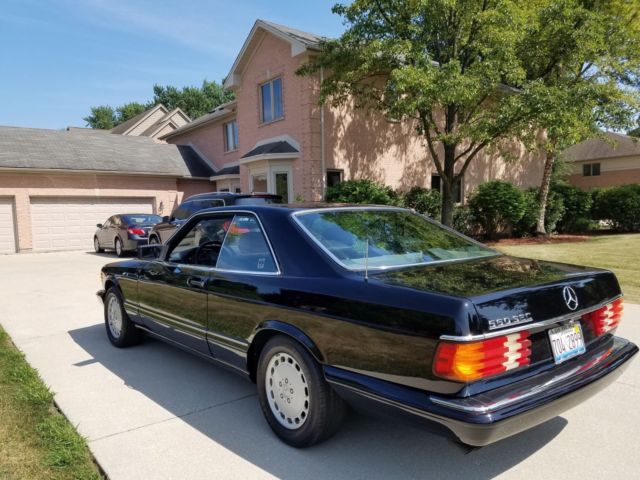 1989 Black Mercedes-Benz 500-Series Coupe