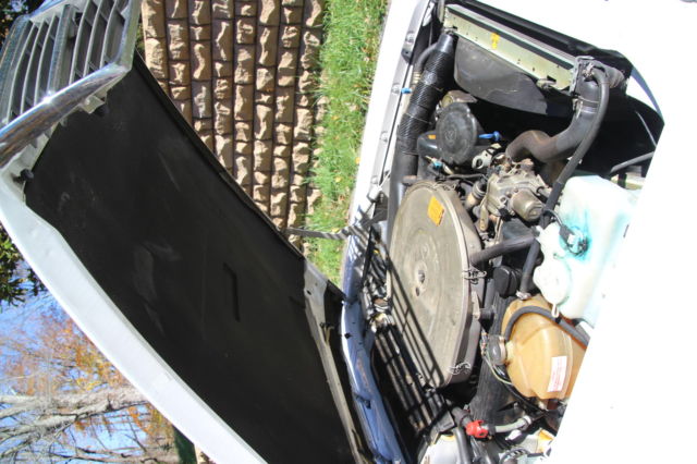 1989 White Mercedes-Benz SL-Class Convertible