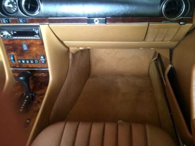 1986 Red Mercedes-Benz 500-Series Convertible