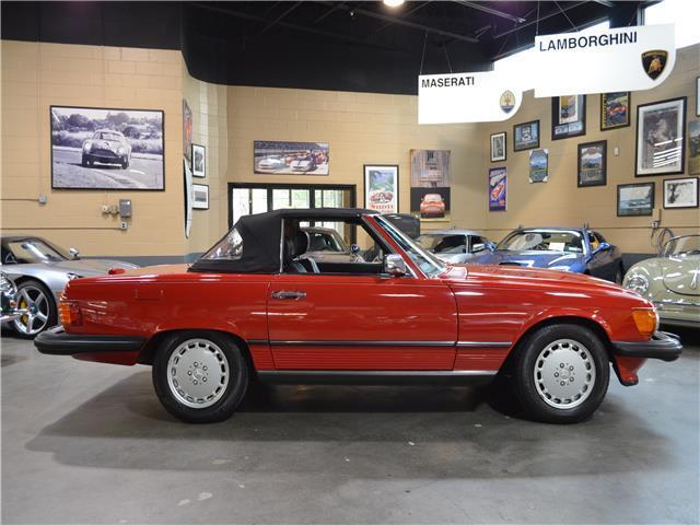 1988 Red Mercedes-Benz SL-Class --