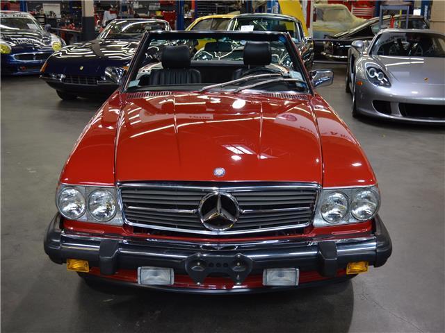 1988 Red Mercedes-Benz SL-Class --