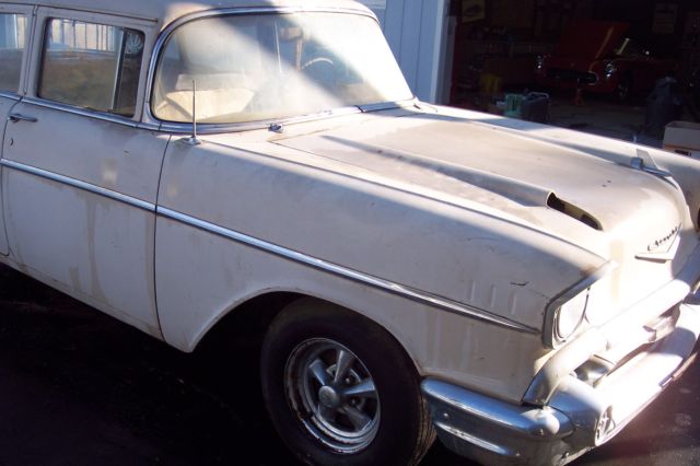1957 Tan Chevrolet Bel Air/150/210 Sedan