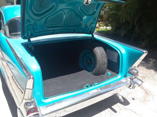 1957 turquoise Chevrolet Bel Air/150/210 2 Dr HT