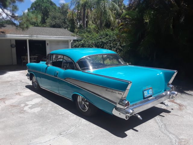 1957 turquoise Chevrolet Bel Air/150/210 2 Dr HT