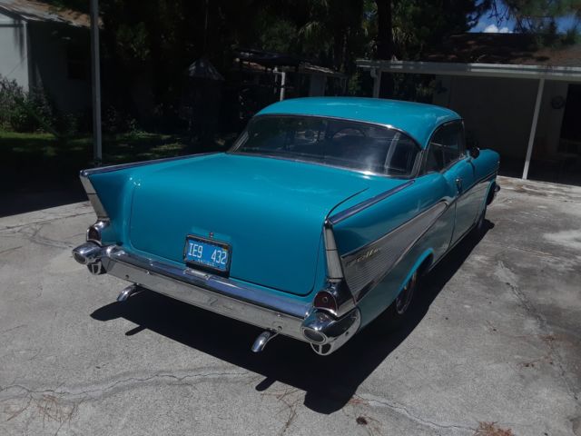 1957 turquoise Chevrolet Bel Air/150/210 2 Dr HT
