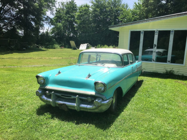 1957 Chevrolet Bel Air/150/210
