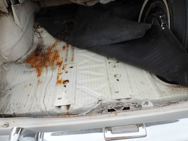 1957 White Chevrolet Bel Air/150/210 Convertible