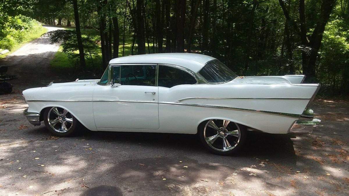 1957 White Chevrolet Bel Air/150/210 Hard Top