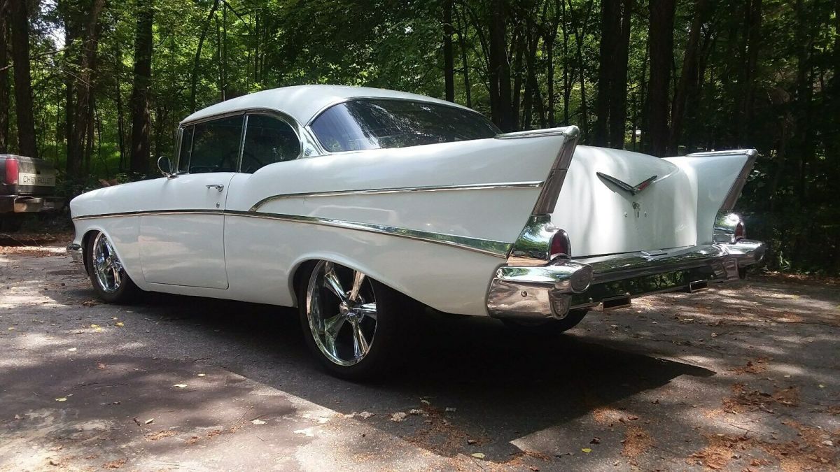 1957 White Chevrolet Bel Air/150/210 Hard Top
