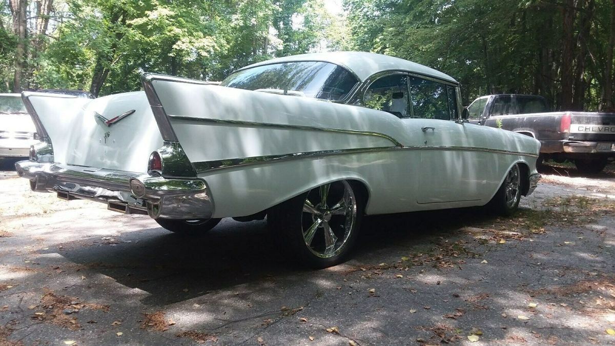 1957 White Chevrolet Bel Air/150/210 Hard Top