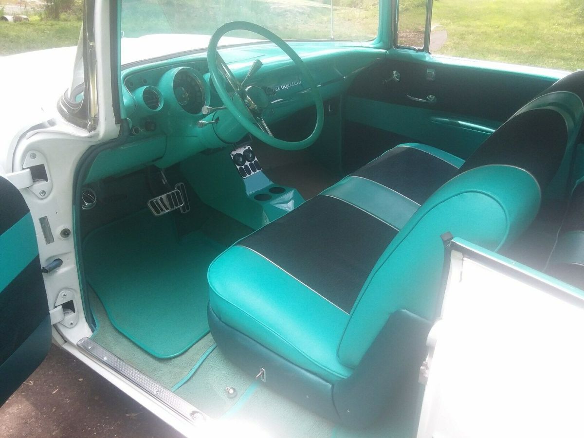 1957 White Chevrolet Bel Air/150/210 Hard Top