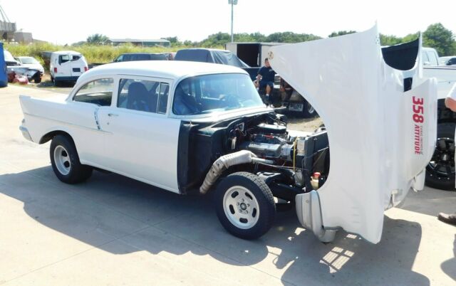 1957 White Chevrolet Bel Air/150/210