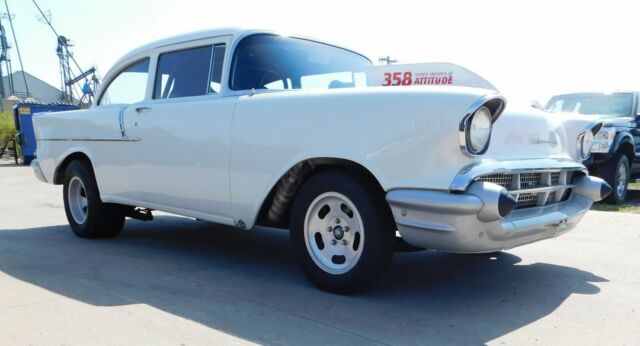 1957 White Chevrolet Bel Air/150/210