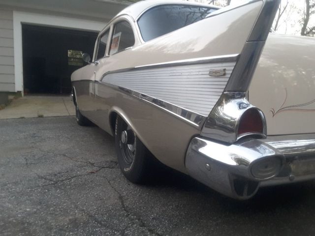 1957 Beige/ silver Chevrolet Bel Air/150/210 Sedan
