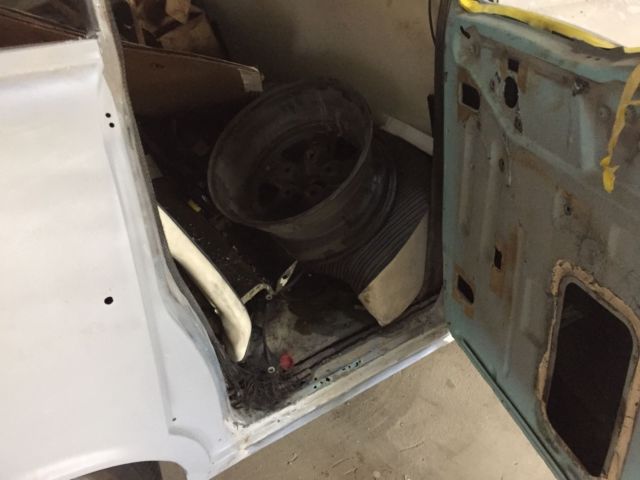 1957 primer Chevrolet Bel Air/150/210