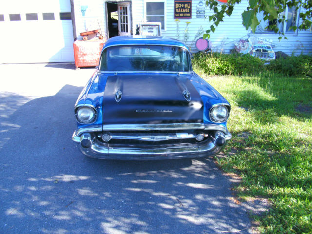 1957 BLUE Chevrolet Bel Air/150/210